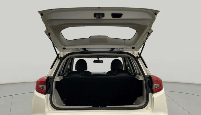 2021 Mahindra XUV300 W6 1.2 PETROL AMT, Petrol, Automatic, 13,528 km, Boot Door Open