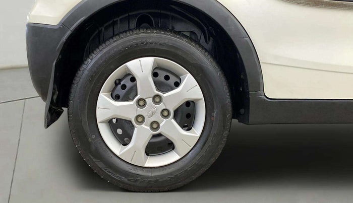 2021 Mahindra XUV300 W6 1.2 PETROL AMT, Petrol, Automatic, 13,528 km, Right Rear Wheel