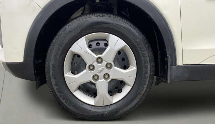 2021 Mahindra XUV300 W6 1.2 PETROL AMT, Petrol, Automatic, 13,528 km, Left Front Wheel