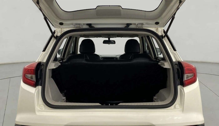 2021 Mahindra XUV300 W6 1.2 PETROL AMT, Petrol, Automatic, 13,528 km, Boot Open Zoomed View