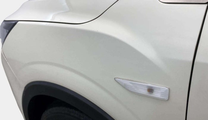 2021 Mahindra XUV300 W6 1.2 PETROL AMT, Petrol, Automatic, 13,528 km, Left fender - Minor scratches