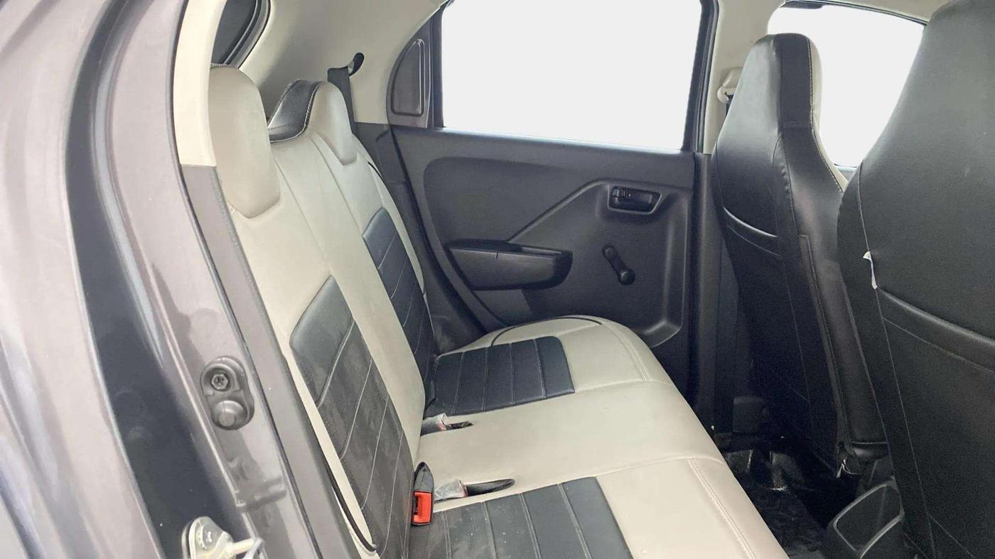 2022 Maruti Alto K10 VXI, Petrol, Manual, 11,957 km, Right Side Rear Door Cabin