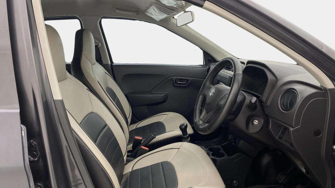 2022 Maruti Alto K10 VXI, Petrol, Manual, 11,957 km, Right Side Front Door Cabin
