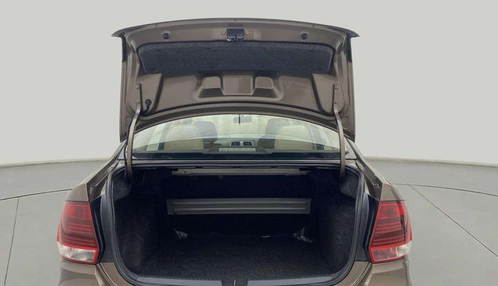 2015 Volkswagen Vento HIGHLINE PETROL AT, Petrol, Automatic, 76,622 km, Boot Door Open