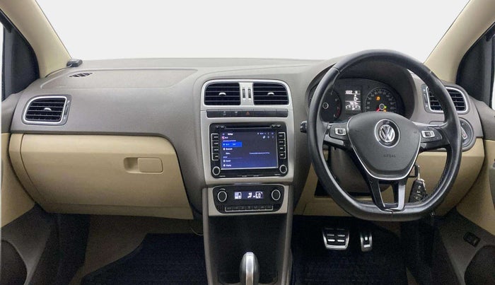 2015 Volkswagen Vento HIGHLINE PETROL AT, Petrol, Automatic, 76,622 km, Dashboard