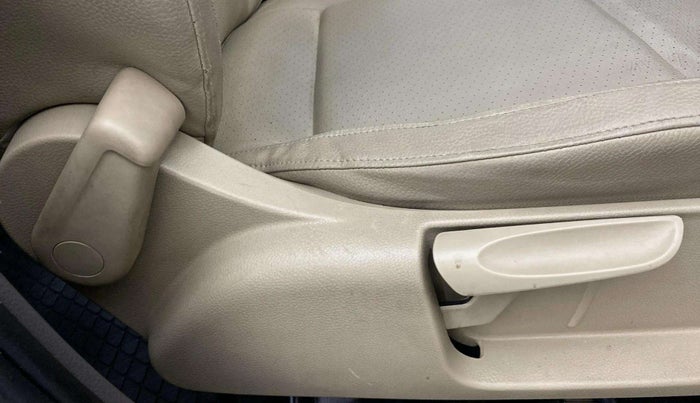 2015 Volkswagen Vento HIGHLINE PETROL AT, Petrol, Automatic, 76,622 km, Driver Side Adjustment Panel