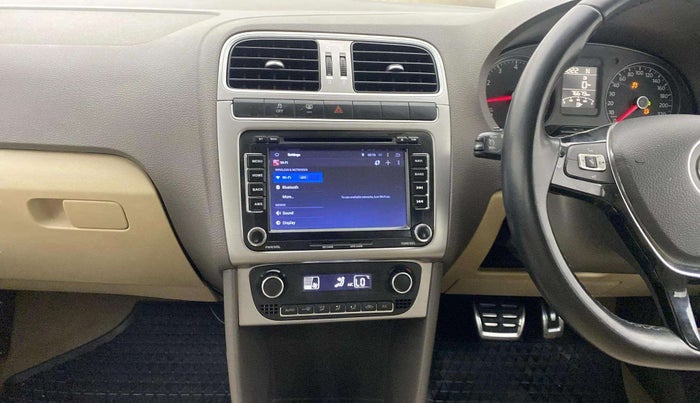 2015 Volkswagen Vento HIGHLINE PETROL AT, Petrol, Automatic, 76,622 km, Air Conditioner