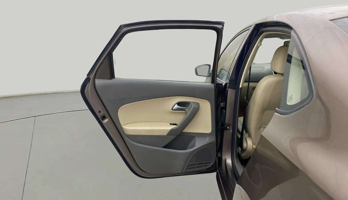 2015 Volkswagen Vento HIGHLINE PETROL AT, Petrol, Automatic, 76,622 km, LHS Rear Door
