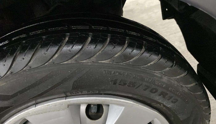 2017 Hyundai Eon ERA PLUS (O), Petrol, Manual, 23,725 km, Left Rear Tyre Tread
