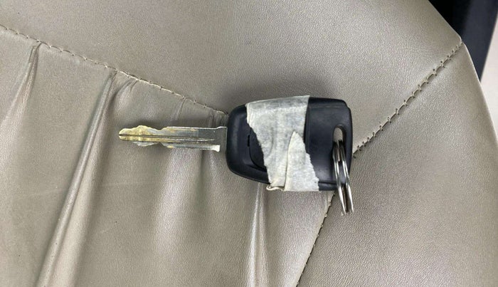 2019 Hyundai NEW SANTRO ASTA MT, Petrol, Manual, 25,974 km, Key Close Up