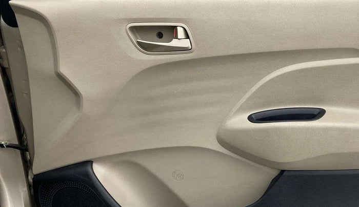 2019 Hyundai NEW SANTRO ASTA MT, Petrol, Manual, 25,974 km, Driver Side Door Panels Control