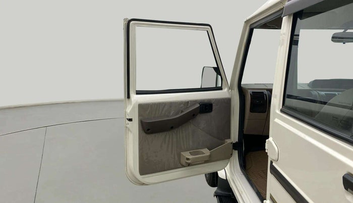 2021 Mahindra Bolero B6 (O), Diesel, Manual, 1,16,364 km, LHS Front Door