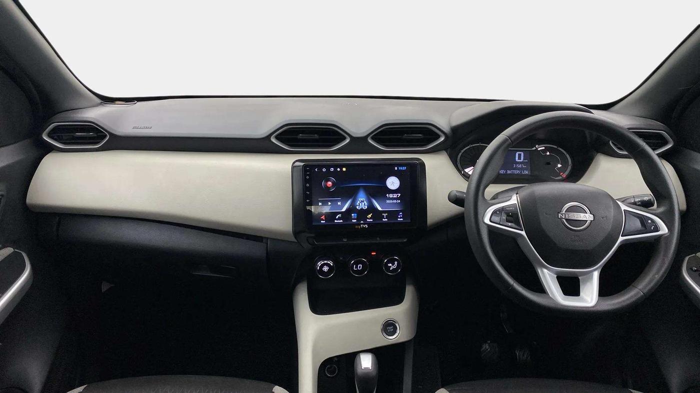 2021 Nissan MAGNITE XL TURBO CVT, Petrol, Automatic, 31,711 km, Dashboard