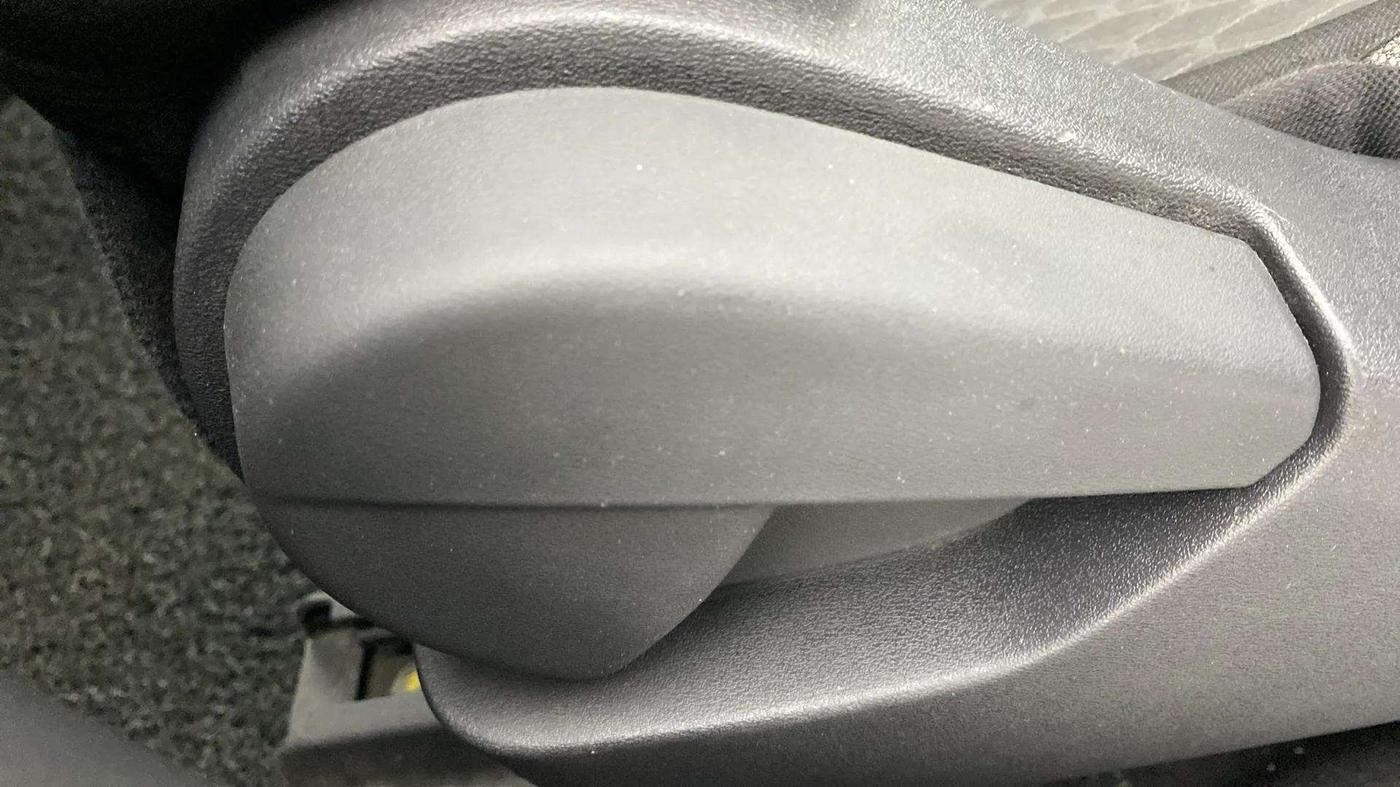 2021 Nissan MAGNITE XL TURBO CVT, Petrol, Automatic, 31,711 km, Driver Side Adjustment Panel