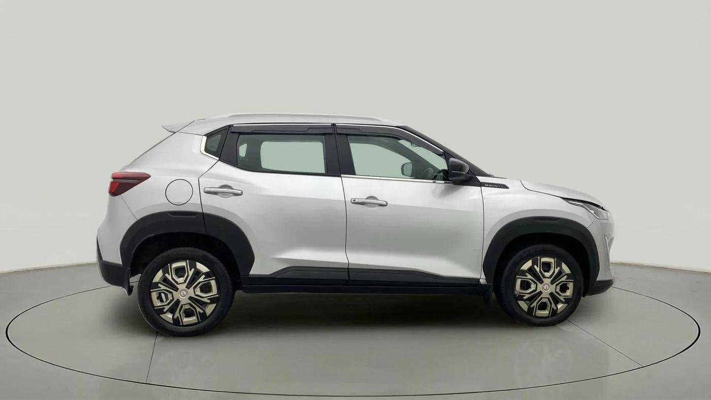 2021 Nissan MAGNITE XL TURBO CVT, Petrol, Automatic, 31,711 km, Right Side View