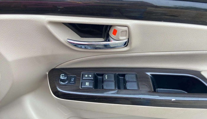 2017 Maruti Ciaz ZETA 1.4  AT PETROL, Petrol, Automatic, 65,154 km, Driver Side Door Panels Control