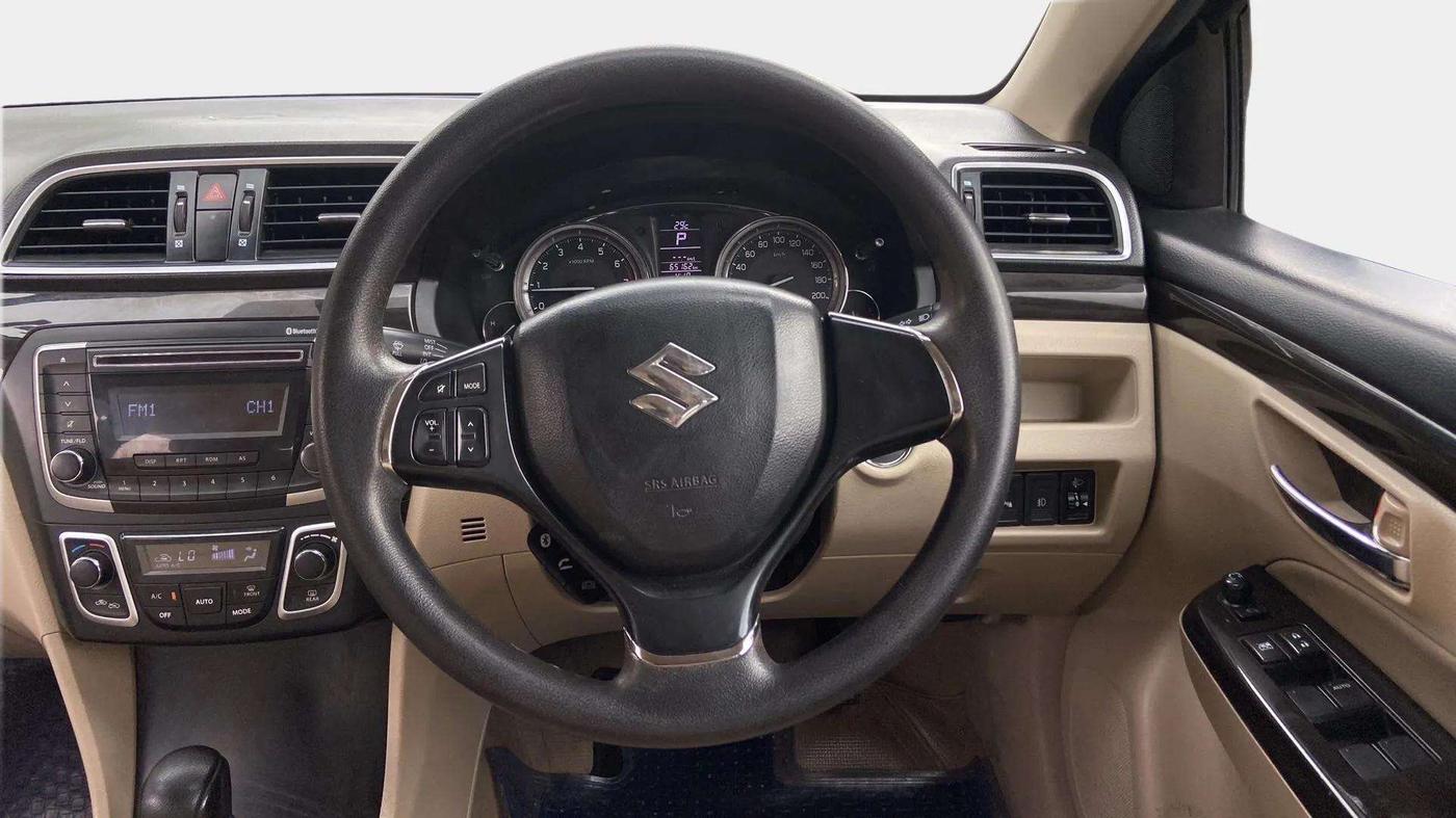 2017 Maruti Ciaz ZETA 1.4  AT PETROL, Petrol, Automatic, 65,154 km, Steering Wheel Close Up
