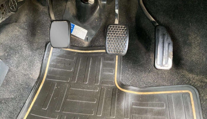 2014 Maruti Alto 800 VXI, Petrol, Manual, 41,297 km, Pedals