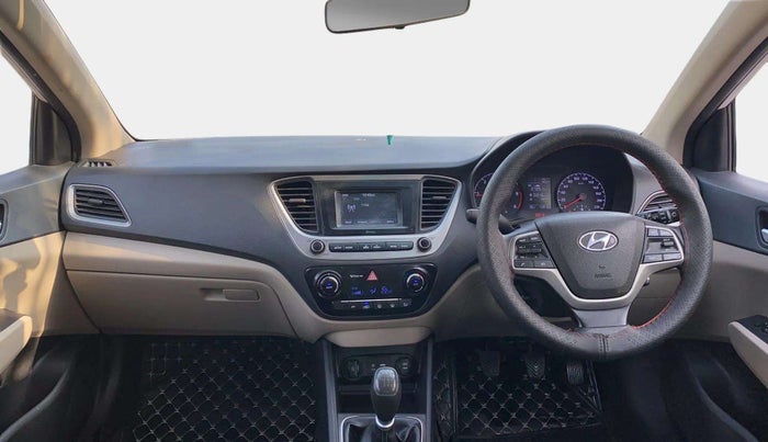 2017 Hyundai Verna 1.6 EX CRDI, Diesel, Manual, 42,803 km, Dashboard