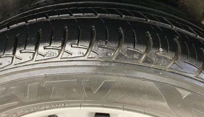 2018 Maruti Ciaz ZETA 1.4  AT PETROL, Petrol, Automatic, 51,072 km, Right Rear Tyre Tread