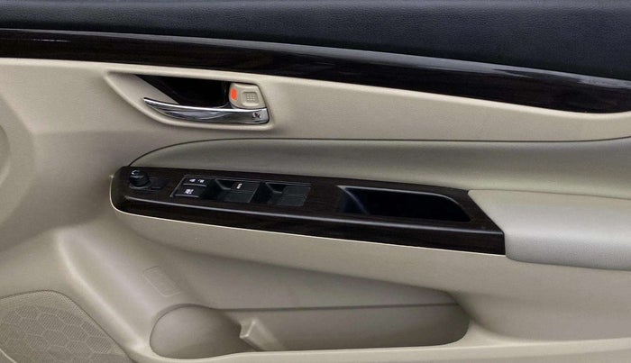 2018 Maruti Ciaz ZETA 1.4  AT PETROL, Petrol, Automatic, 51,072 km, Driver Side Door Panels Control