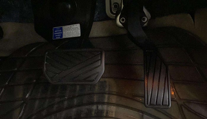 2018 Maruti Ciaz ZETA 1.4  AT PETROL, Petrol, Automatic, 51,072 km, Pedals