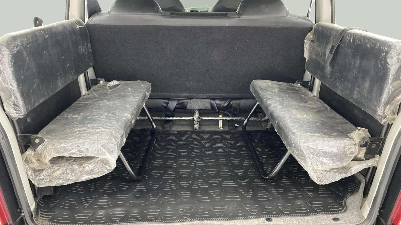 2022 Maruti Eeco 5 STR AC (O), Petrol, Manual, 34,344 km, Third Seat Row ( optional )