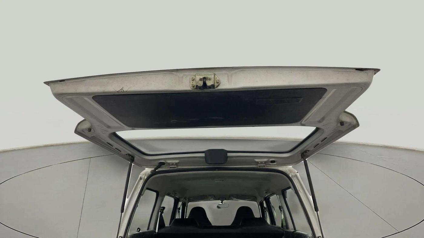 2022 Maruti Eeco 5 STR AC (O), Petrol, Manual, 34,344 km, Boot Door Open