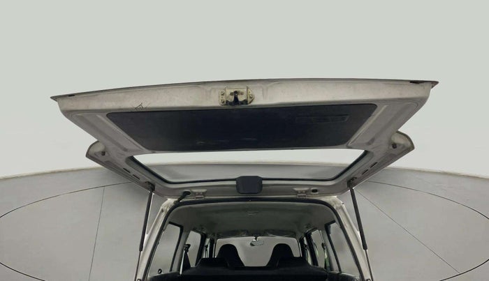 2022 Maruti Eeco 5 STR AC (O), Petrol, Manual, 34,344 km, Boot Door Open