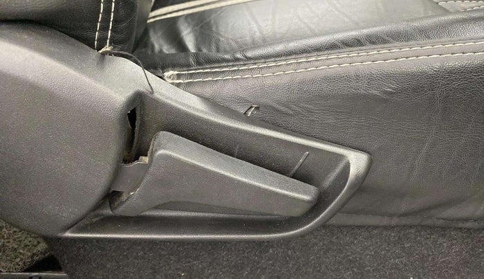 2020 Maruti S PRESSO VXI, Petrol, Manual, 23,043 km, Driver Side Adjustment Panel