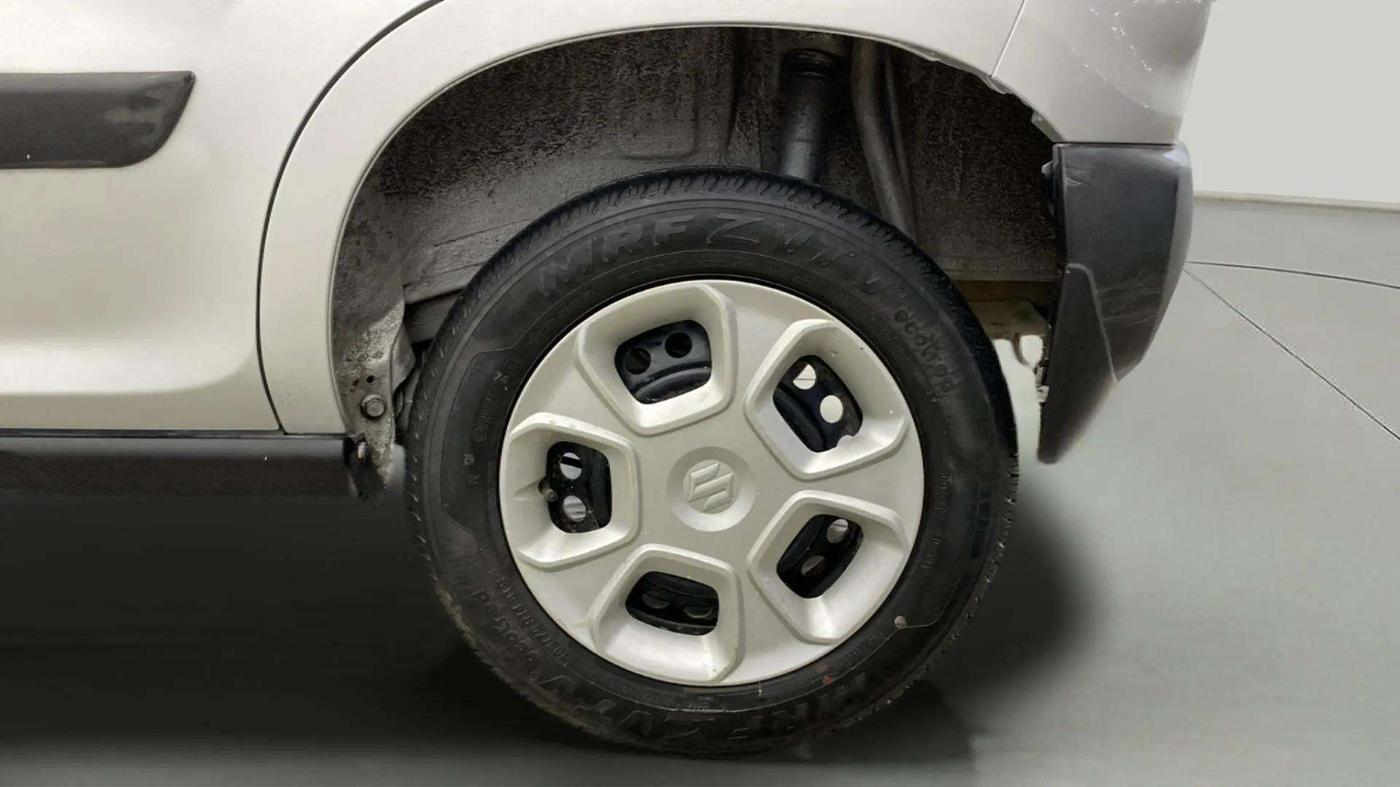 2020 Maruti S PRESSO VXI, Petrol, Manual, 23,043 km, Left Rear Wheel