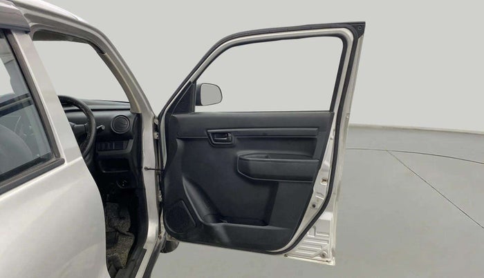 2020 Maruti S PRESSO VXI, Petrol, Manual, 23,043 km, RHS Front Door