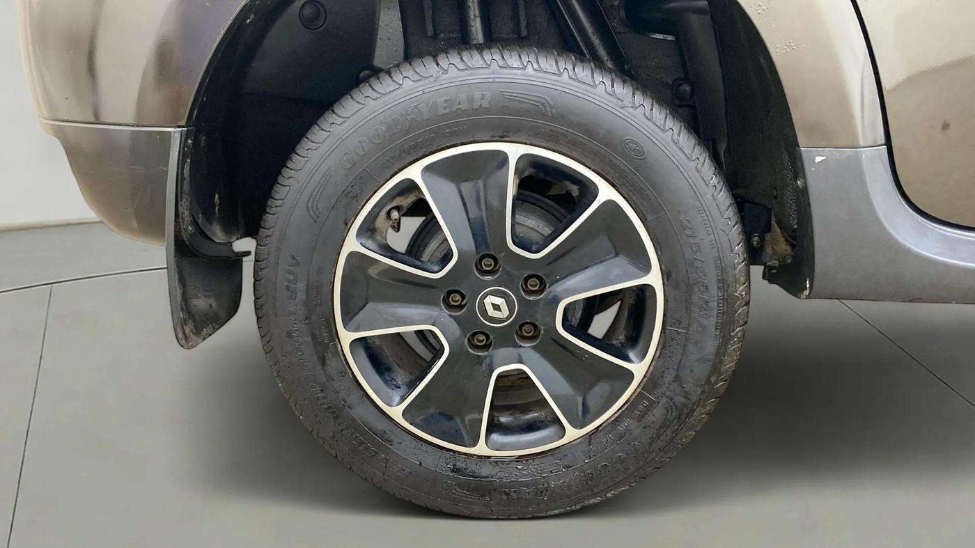 2019 Renault Duster 110 PS RXS 4X2 AMT DIESEL, Diesel, Automatic, 53,550 km, Right Rear Wheel