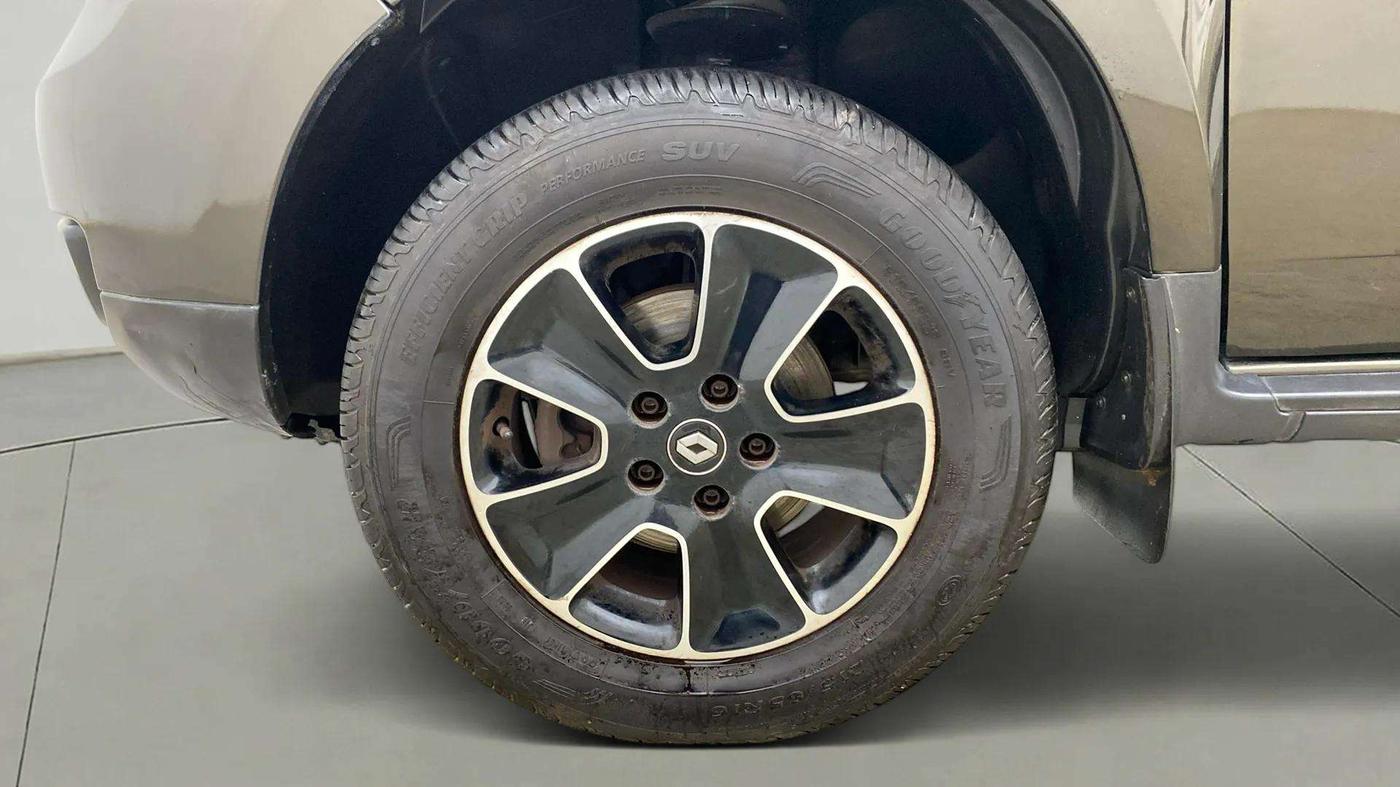 2019 Renault Duster 110 PS RXS 4X2 AMT DIESEL, Diesel, Automatic, 53,550 km, Left Front Wheel
