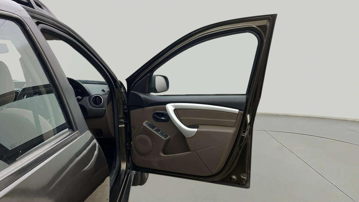 2019 Renault Duster 110 PS RXS 4X2 AMT DIESEL, Diesel, Automatic, 53,550 km, RHS Front Door