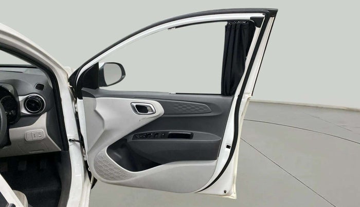 2022 Hyundai GRAND I10 NIOS SPORTZ 1.2 KAPPA VTVT CNG, CNG, Manual, 22,259 km, RHS Front Door