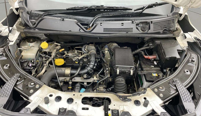 2022 Nissan MAGNITE XV TURBO CVT, Petrol, Automatic, 31,413 km, Engine View