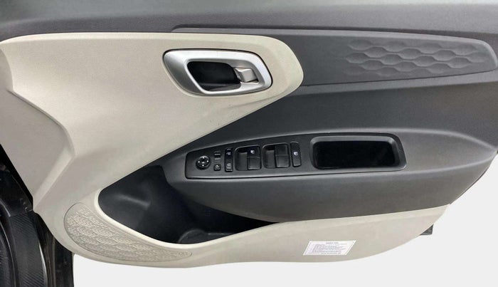 2024 Hyundai AURA SX 1.2 CNG, CNG, Manual, 18,810 km, Driver Side Door Panels Control