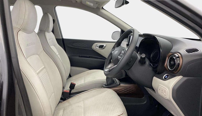 2024 Hyundai AURA SX 1.2 CNG, CNG, Manual, 18,810 km, Right Side Front Door Cabin