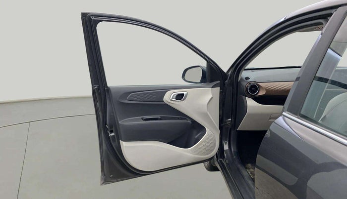 2024 Hyundai AURA SX 1.2 CNG, CNG, Manual, 18,810 km, LHS Front Door
