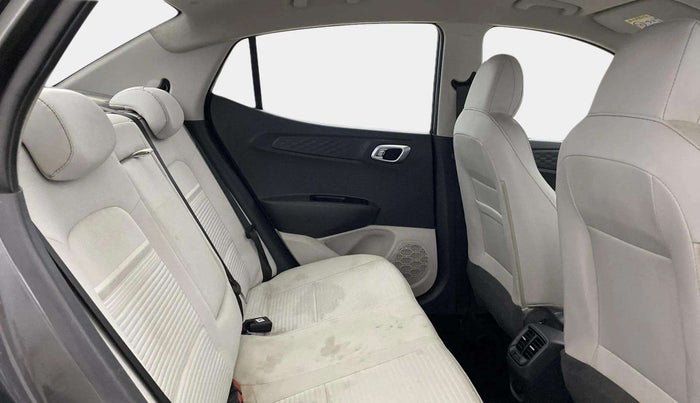 2024 Hyundai AURA SX 1.2 CNG, CNG, Manual, 18,810 km, Right Side Rear Door Cabin
