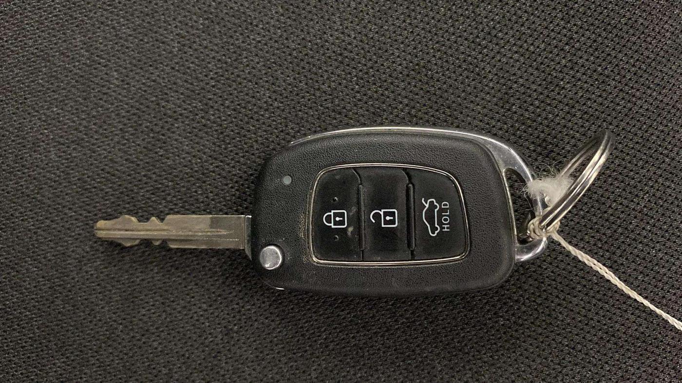 2023 Hyundai EXTER SX 1.2 MT, Petrol, Manual, 24,396 km, Key Close Up