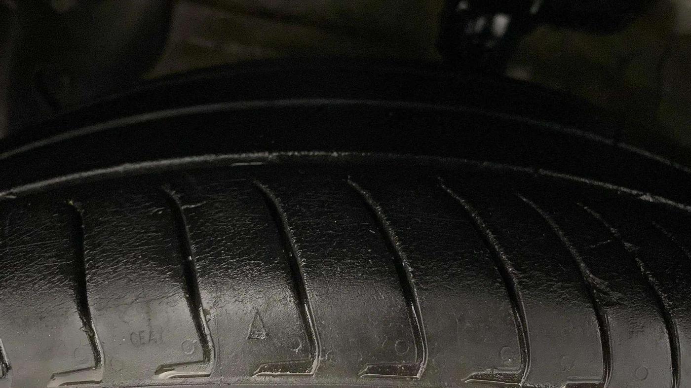 2023 Hyundai EXTER SX 1.2 MT, Petrol, Manual, 24,396 km, Left Front Tyre Tread