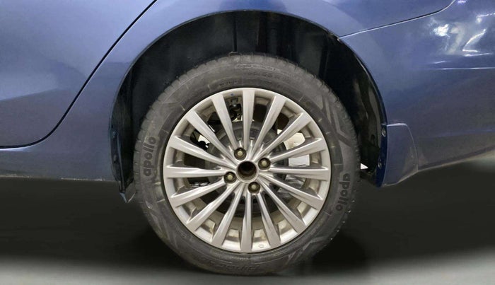 2017 Maruti Ciaz ALPHA 1.4 PETROL, Petrol, Manual, 51,000 km, Left Rear Wheel