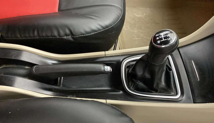 2017 Maruti Ciaz ALPHA 1.4 PETROL, Petrol, Manual, 51,000 km, Gear Lever