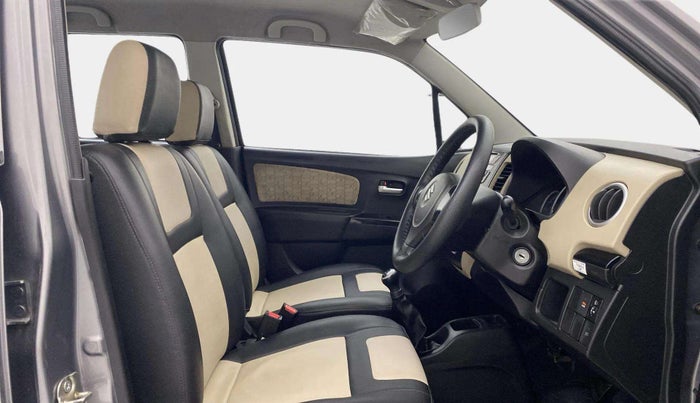 2017 Maruti Wagon R 1.0 VXI, Petrol, Manual, 34,933 km, Right Side Front Door Cabin