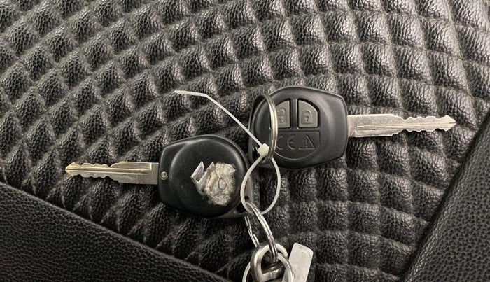 2020 Maruti Baleno DELTA PETROL 1.2, Petrol, Manual, 70,278 km, Key Close Up