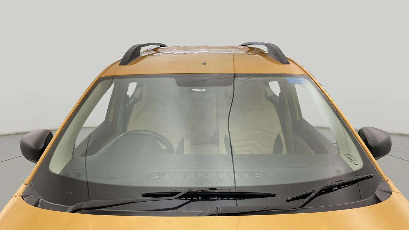 2020 Renault TRIBER RXE MT, Petrol, Manual, 42,730 km, Front Windshield