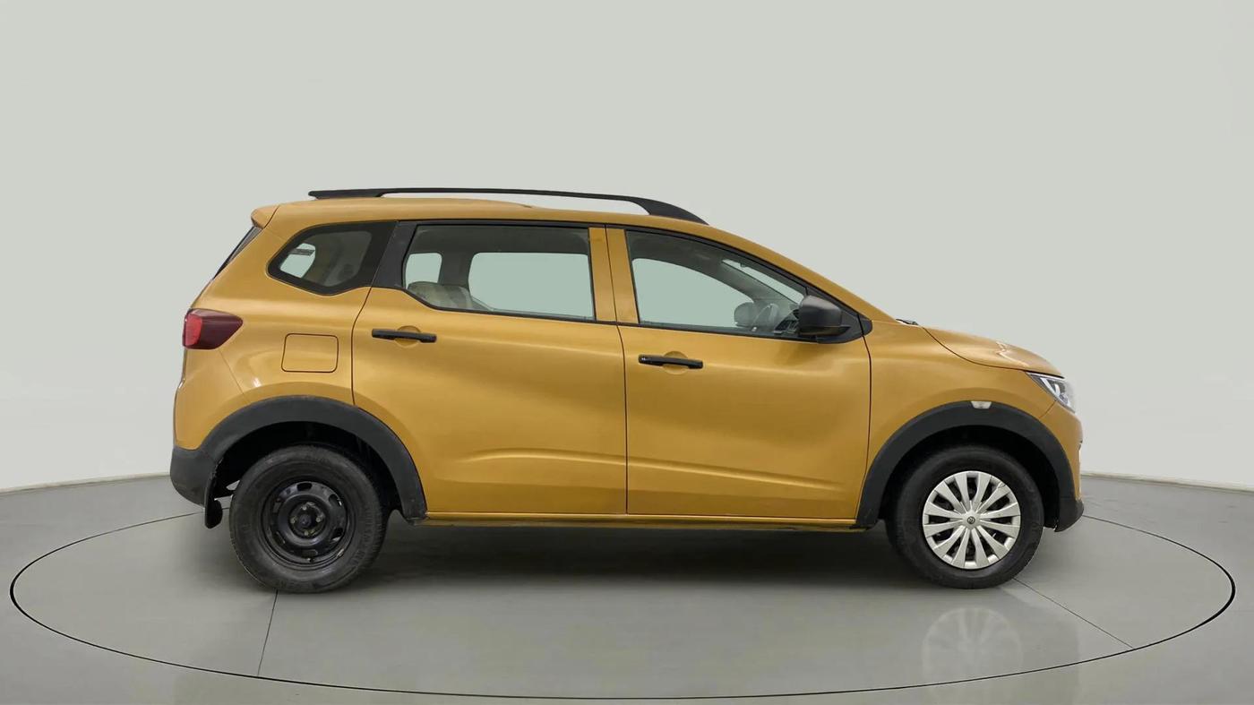 2020 Renault TRIBER RXE MT, Petrol, Manual, 42,730 km, Right Side View
