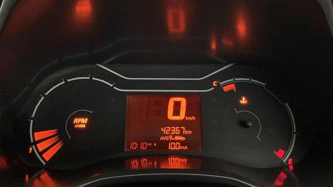 2020 Renault TRIBER RXE MT, Petrol, Manual, 42,730 km, Odometer Image